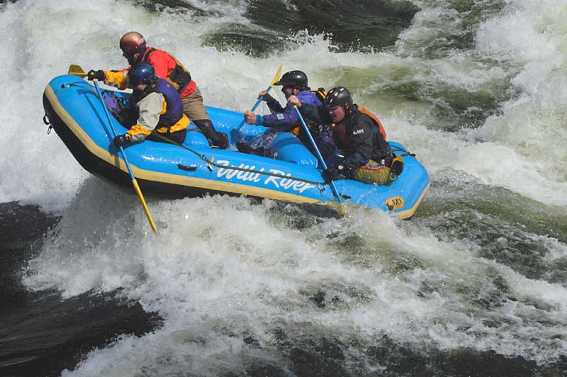 going for the 12ft surf Lochsa River Spring Rafting - GravityShots.com